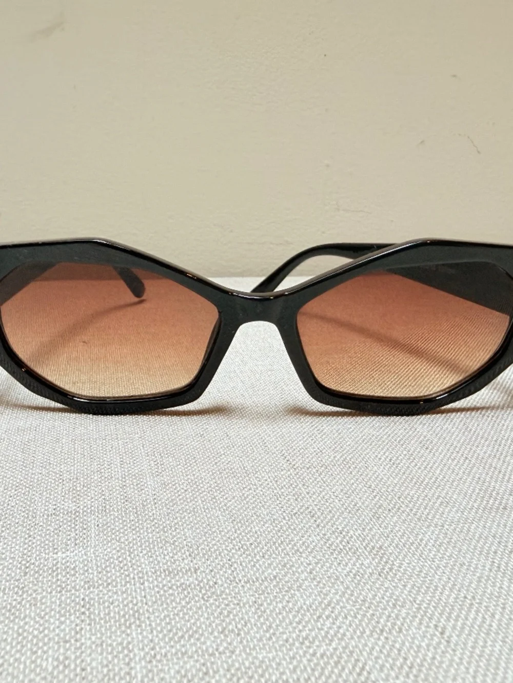 Vintage Look AJ Morgan Chocolate Brown Cat Eye Style Sunglasses